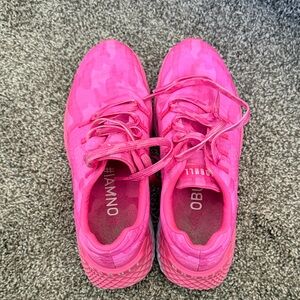 NOBULL Pink Camo Sneakers womens 8.5